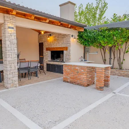 Four Olive Trees Villa *